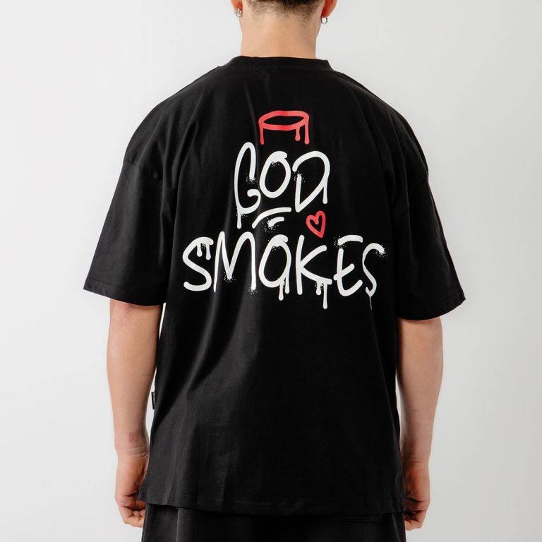 Bee Unusual ” God smokes ” Oversized T-shirt Black