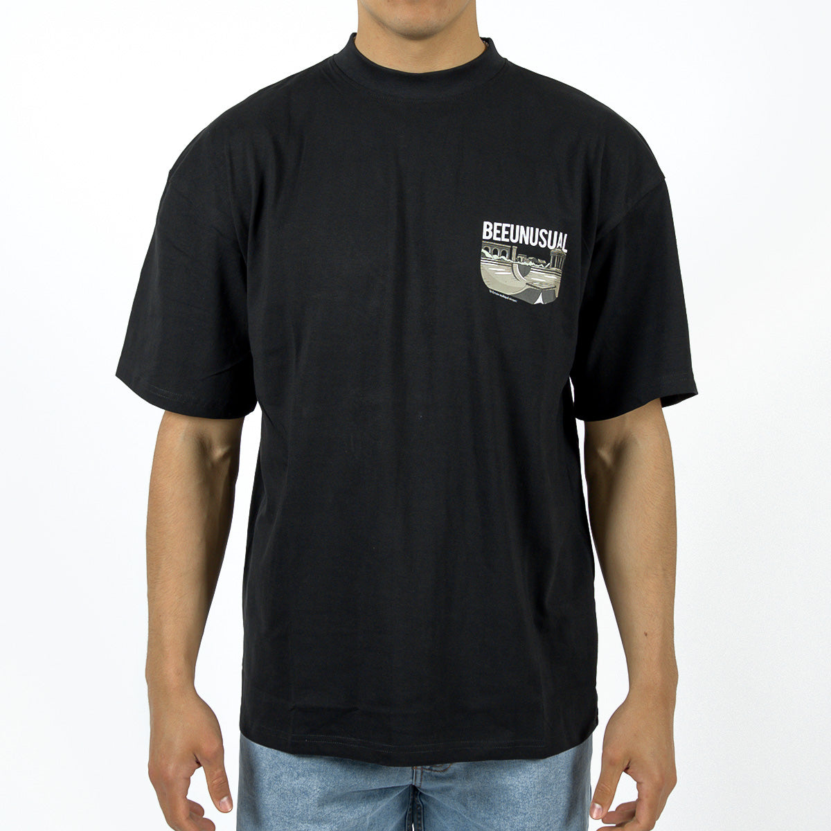 Bee Unusual ” O.G. Athens ” Oversized T-Shirt Black