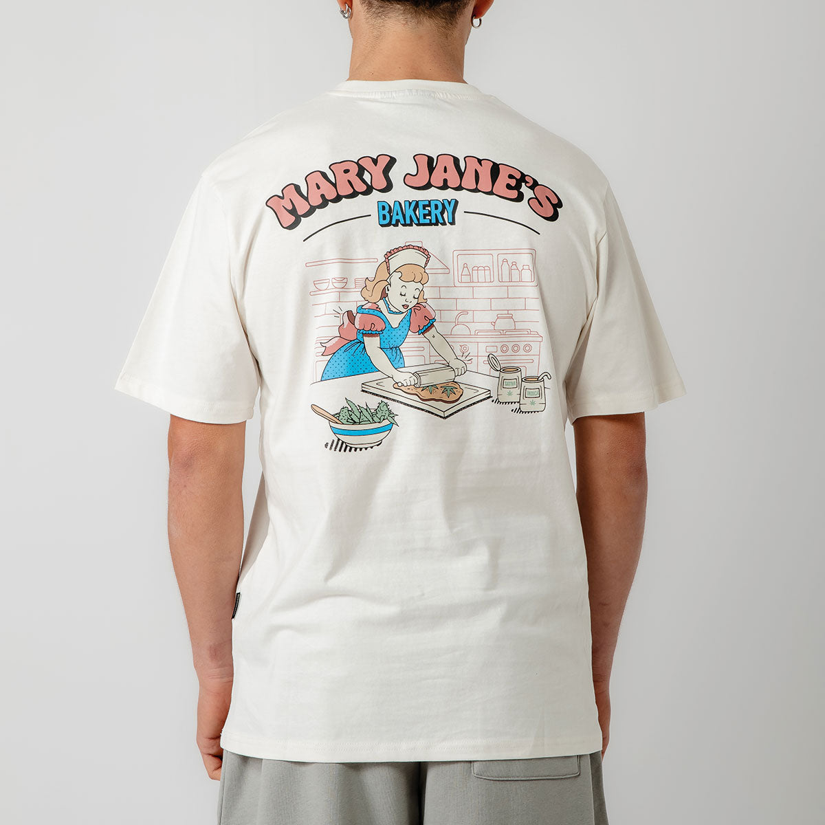 Bee Unusual ”Wake ‘N Bake” Relaxed T-shirt Off White